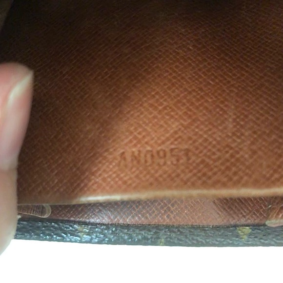 Louis Vuitton Dual Sided Snap Compact Wallet Brown Monogram - Picture 5 of 12
